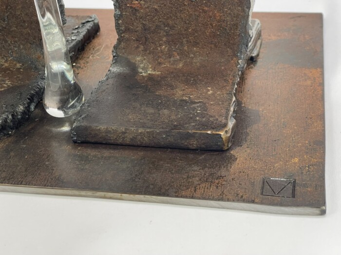 Velký živel objekt z oceli a litého skla od Viléma Friče, detail