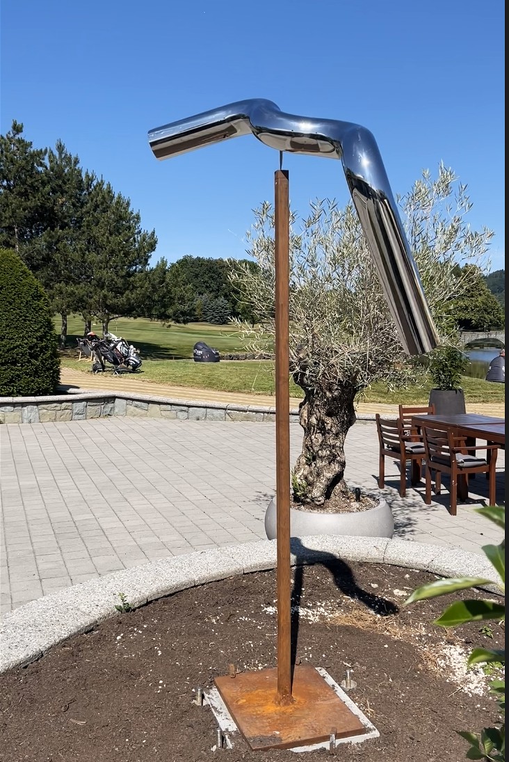 Kinetická socha Život v pohybu Viléma Friče v exteriéru